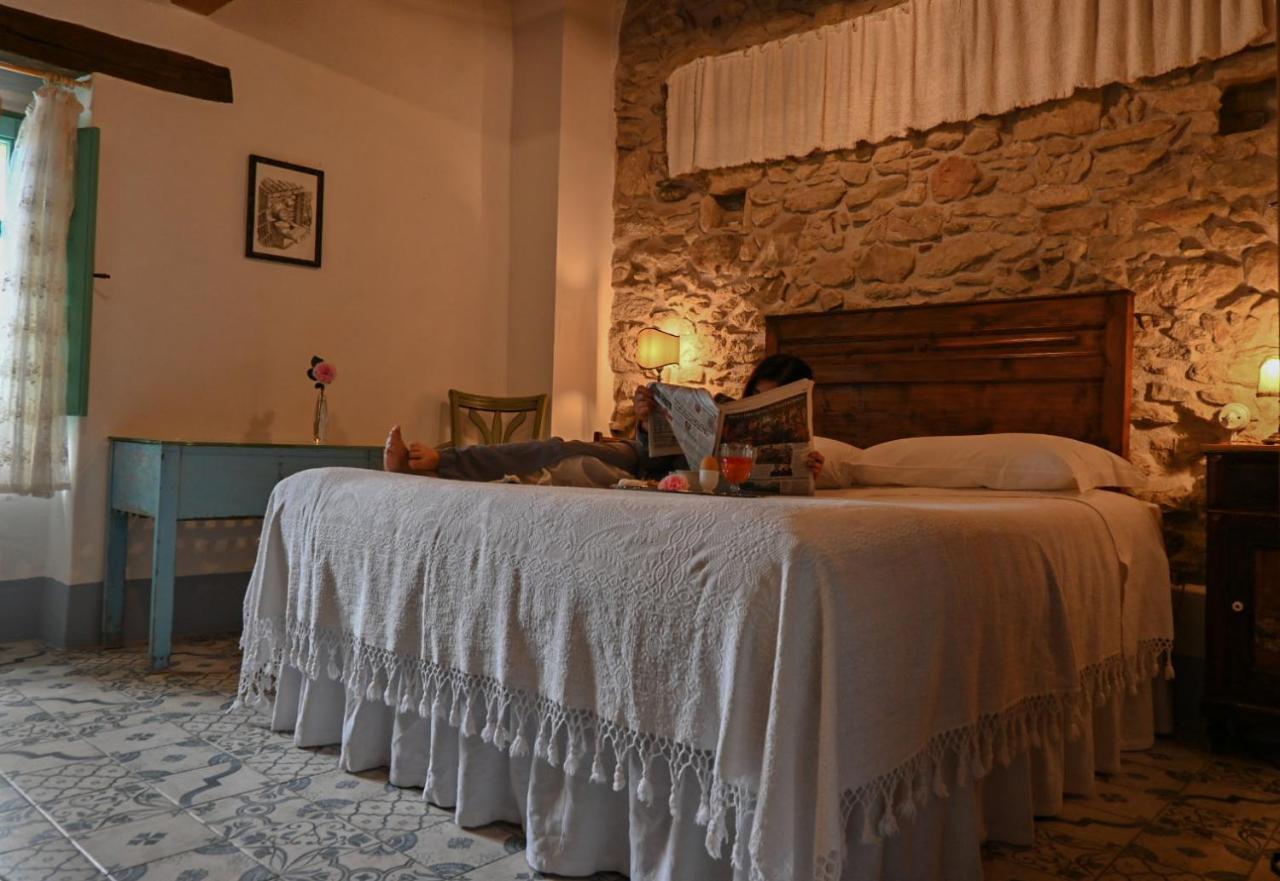 Cortis Antigas Bed and Breakfast Gesturi Buitenkant foto